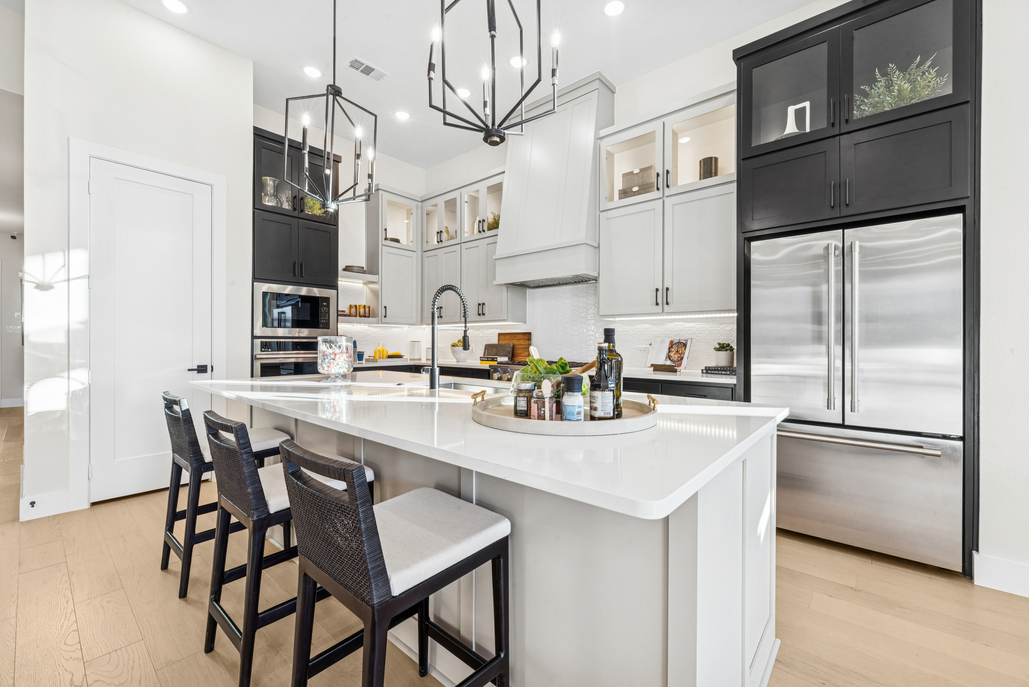 Modern kitchen design by David Weekley